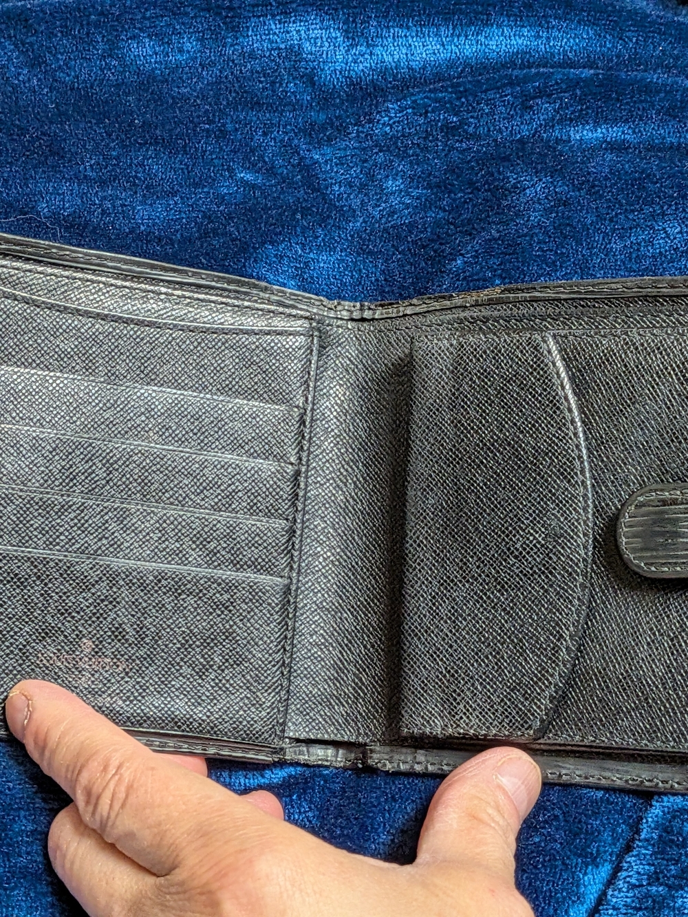 Men's Textured Leather Snap Wallet - Black - Picture 9 of 10